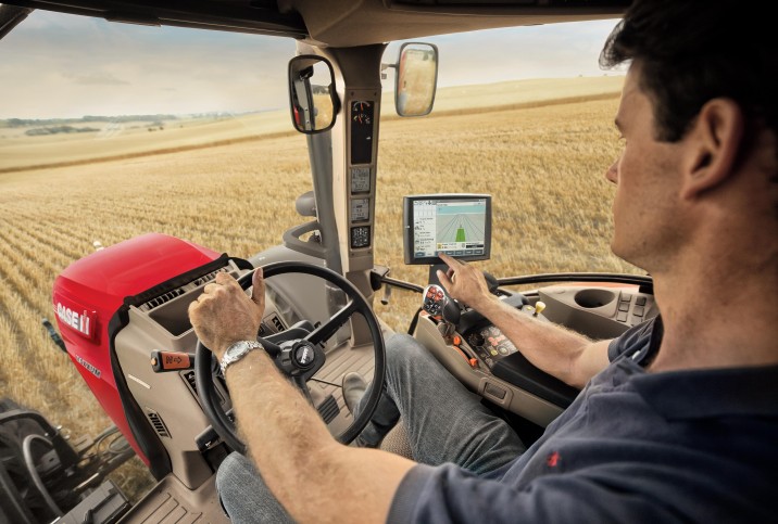 Traktorius Case IH Maxxum serija 116 - 145 AG